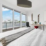 Schleikubus - Ihr Schwimmendes Ferienparadies Im Ostseeresort Ольпениц