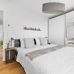 Schleikubus - Ihr Schwimmendes Ferienparadies Im Ostseeresort Дом отдыха Ольпениц