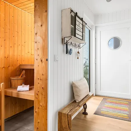 Schleikubus - Ihr Schwimmendes Ferienparadies Im Ostseeresort أوبلينتيز