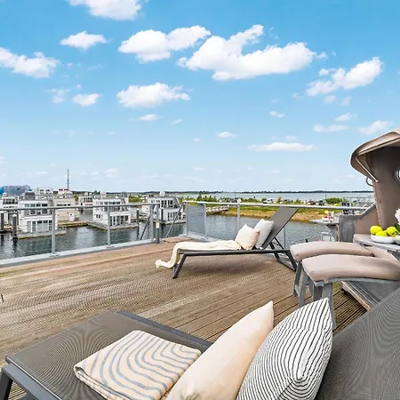 Schleikubus – Ihr Schwimmendes Ferienparadies Im Ostseeresort Ferienhaus *