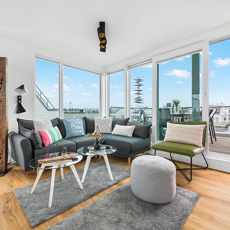 Ferienhaus Schleikubus – Ihr Schwimmendes Ferienparadies Im Ostseeresort *