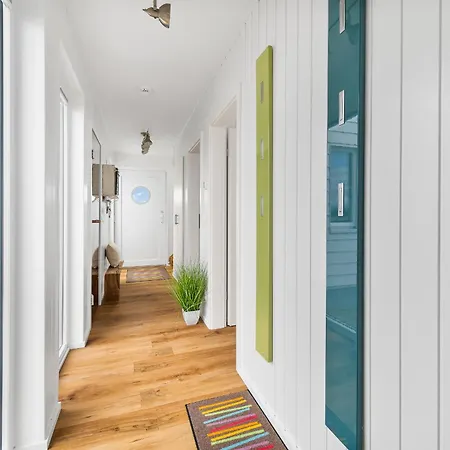 بيت للعطل Schleikubus - Ihr Schwimmendes Ferienparadies Im Ostseeresort *