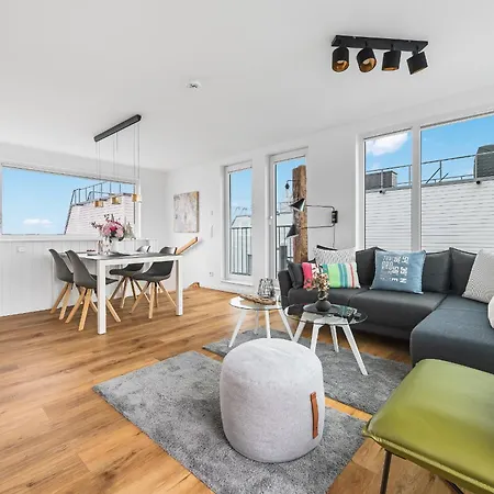 Schleikubus – Ihr Schwimmendes Ferienparadies Im Ostseeresort Ferienhaus *