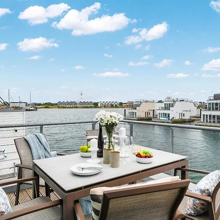 Schleikubus - Ihr Schwimmendes Ferienparadies Im Ostseeresort *