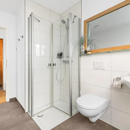 Schleikubus – Ihr Schwimmendes Ferienparadies Im Ostseeresort Ferienhaus *