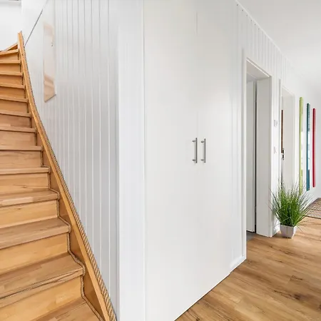 بيت للعطل Schleikubus - Ihr Schwimmendes Ferienparadies Im Ostseeresort *