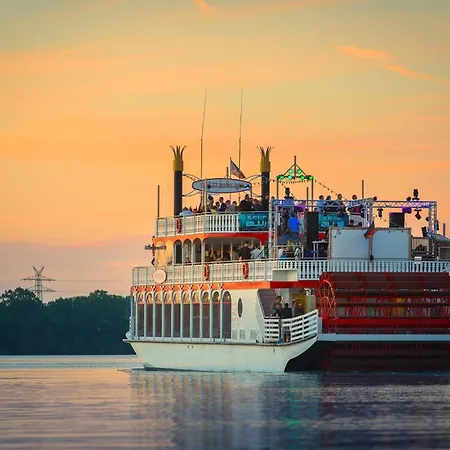 Schleikubus – Ihr Schwimmendes Ferienparadies Im Ostseeresort * Olpenitz