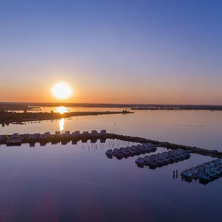بيت للعطل Schleikubus - Ihr Schwimmendes Ferienparadies Im Ostseeresort